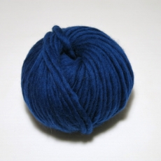 knit & hook - the bulky merino Knuel - 906 Blau